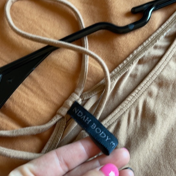 Indah Hale top and matching Jessie bottom - Picture 6 of 6